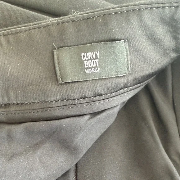 Express Curvy Boot Mid Rise Black Women's Trousers. Size 8 R. Pleated Front - Picture 4 of 8